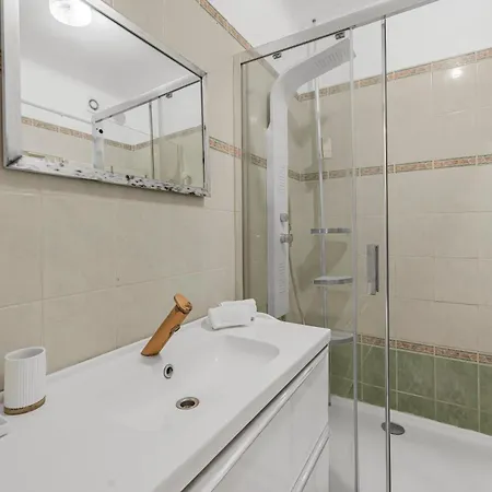 3 Pieces, & Vieil A Pied Apartment Antibes